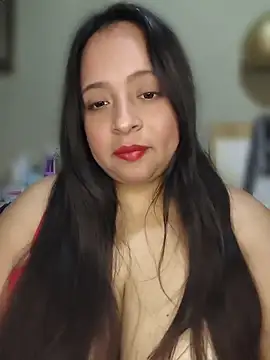 Gatitadiablita35 webcam