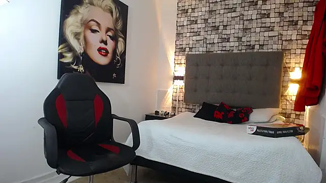 Juan_123__ live cam on StripChat