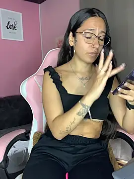 DulceLatinaxo webcam