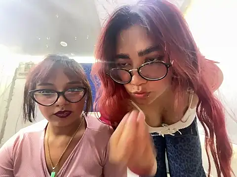 lucyheart_8 webcam