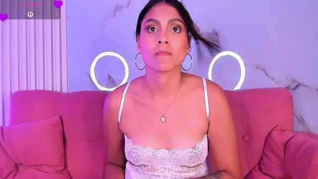 LunaRossie_ webcam