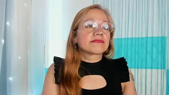 anthonela_mature_ live cam on StripChat