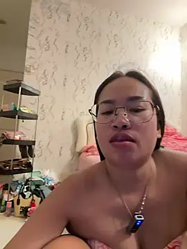 Ponthip webcam