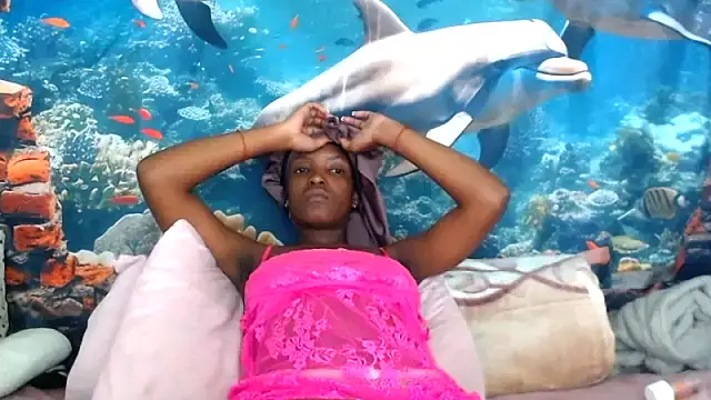 AfricanBarbiee69 webcam