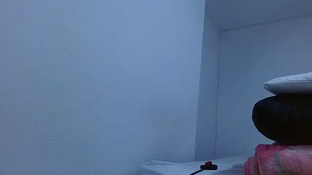 isabel_24_gil webcam