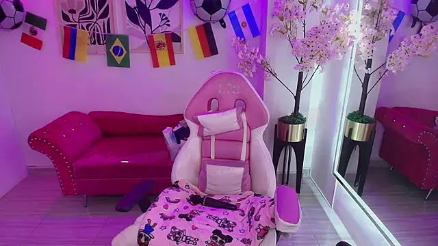 Miia__owens live cam on StripChat