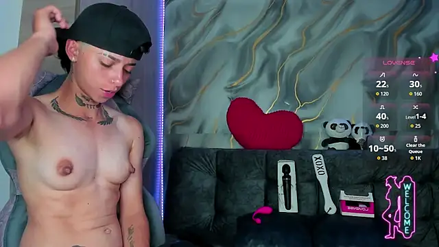 AmberAdams_ live cam on StripChat