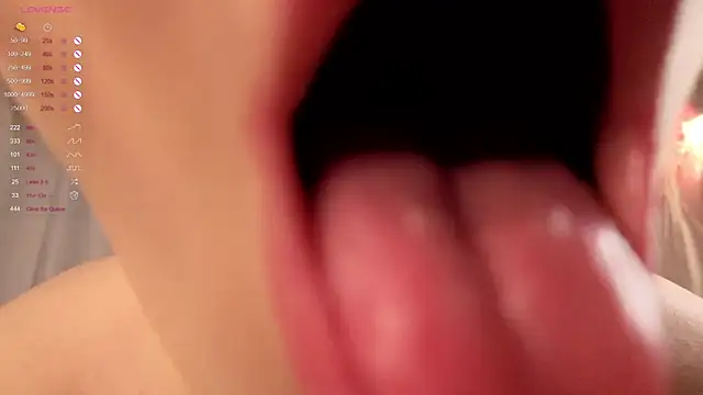 SharonNightt webcam