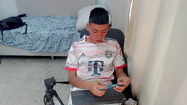 Liarr_ webcam