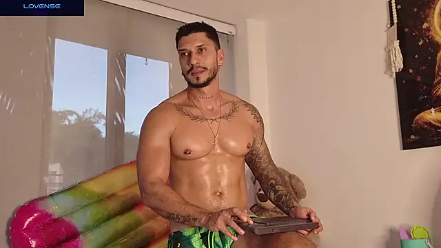 seth_vegaa (Ask my age) - cum and my king