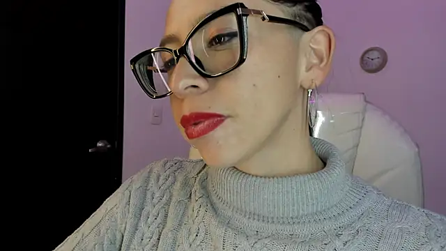 Katty_mouth live cam on StripChat