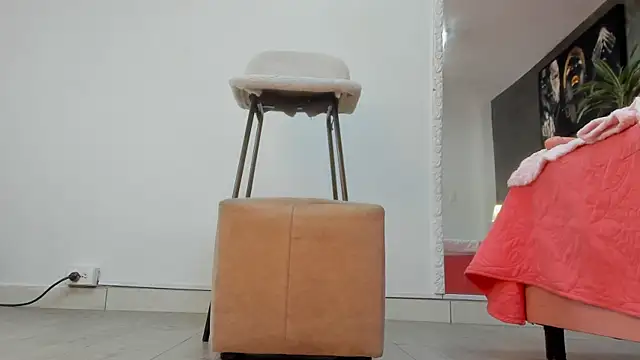 isa_lancaster (Ask my age) - cum