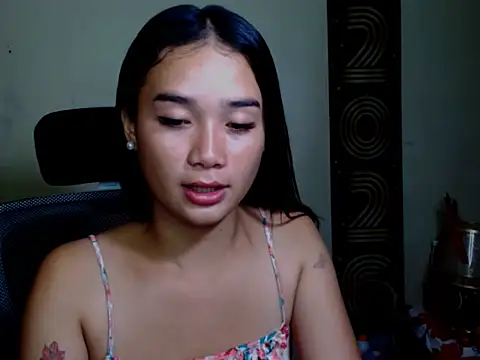 ShinningEthene webcam stripchat model stream image