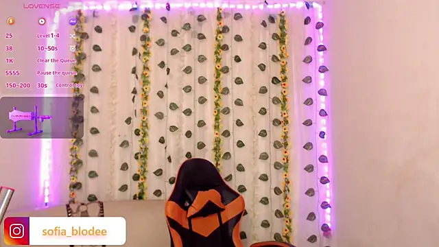 sofiacurvy_45 webcam