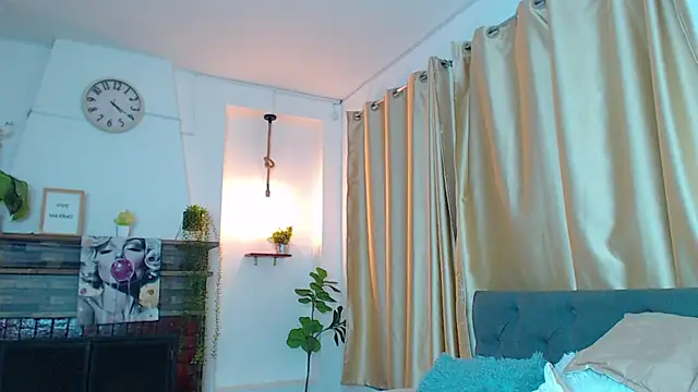 Emma_hassani webcam