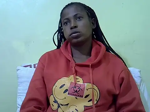 lilmomaa webcam