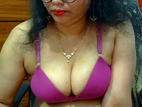 Horny_Doll24