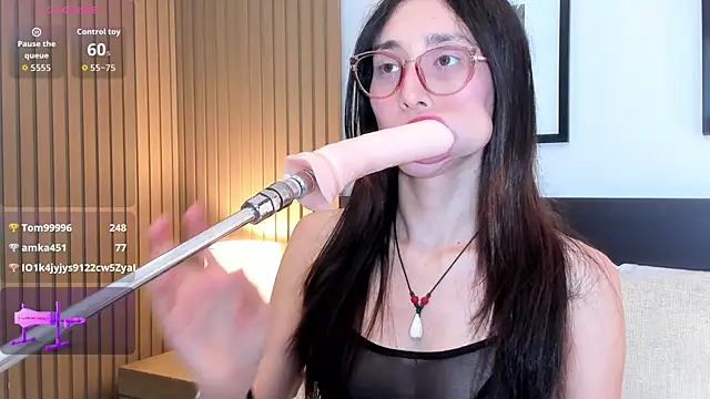 doll_bella_ webcam