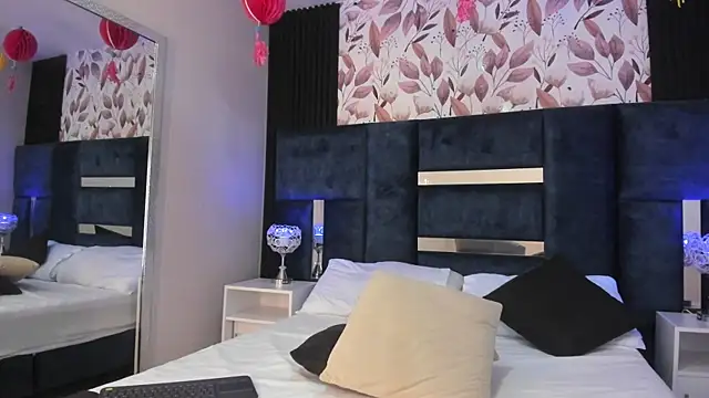 LolaGray__ webcam