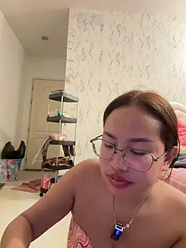 Ponthip webcam