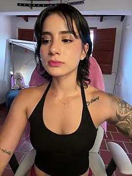 ale_lewis (F young) - Fountain squirt :fire: