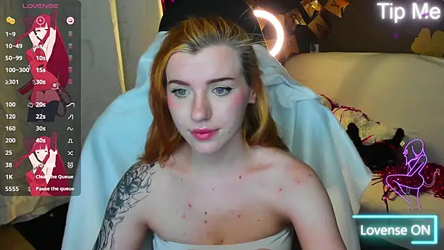MeganNewCat webcam