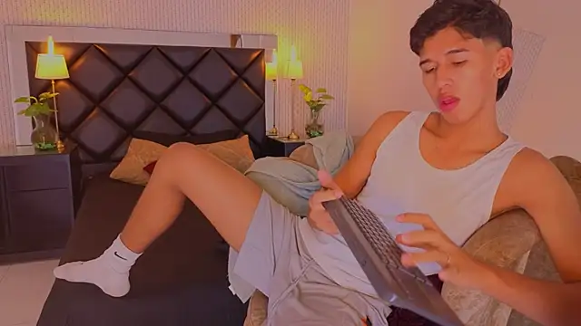 dave_eliot (Ask my age) - sexy dance with oil