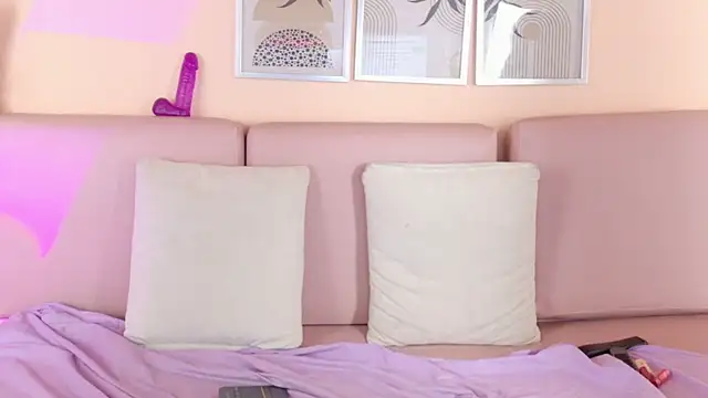 JazMaxxx webcam
