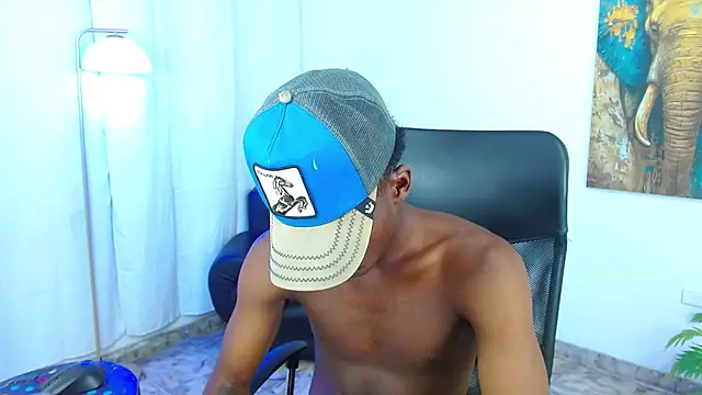 alexaandro18 webcam