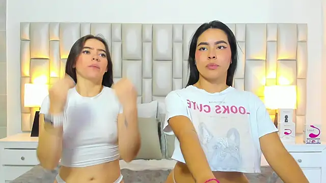 paola_katy_dicks webcam
