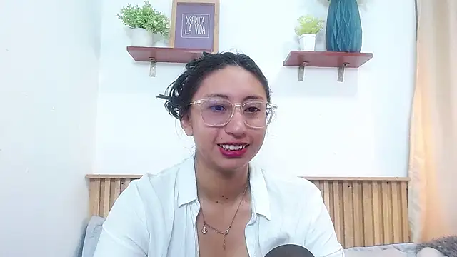 Violet_2003 webcam