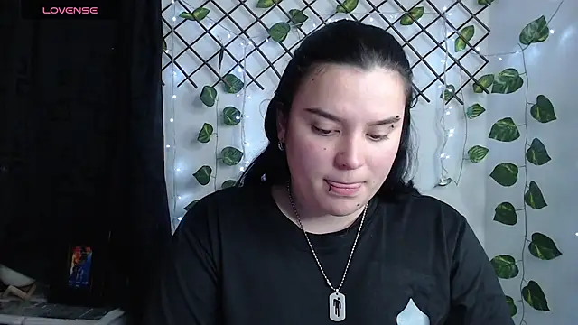 Nika_1_ live cam on StripChat