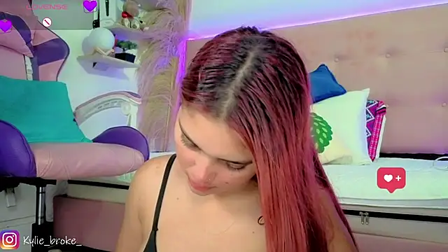 Kylie_brokee webcam