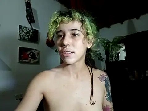 420mussa - 420mussa's free webcam - UK Sex Cams