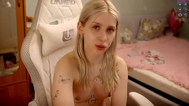 ho1yho1e - Ho1yho1e's free webcam - UK Sex Cams