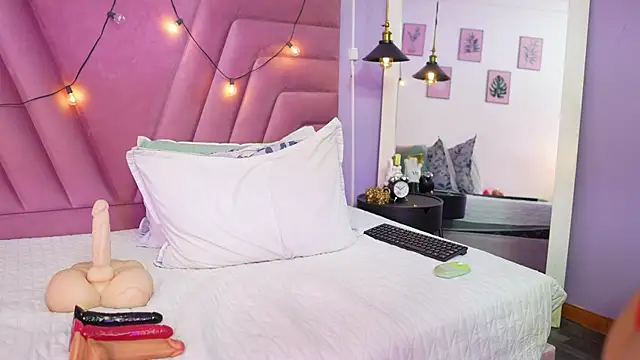 cutepetitee live sex cam