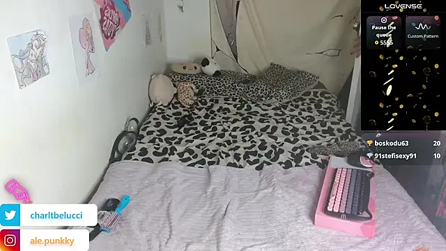 charlotbelucci_ (T young) - cum and shallow