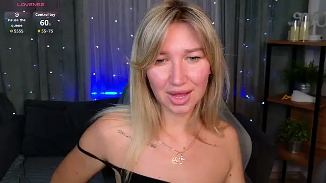 MilaBott webcam