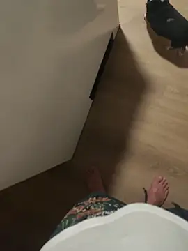 Essie_deLona webcam