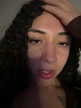 sereia_camgirl (F young) - Tirar calcinha