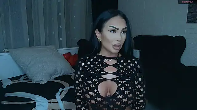 Watch mistress_meryem live on EroticFlix - High definition streams