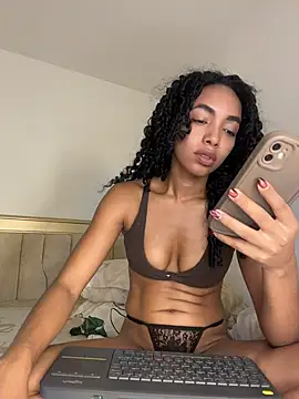 nicoleebony1 webcam