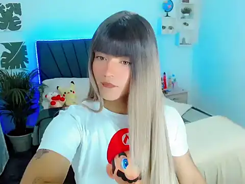 ZoeSchmmit webcam