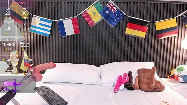 NicolAdams_ webcam