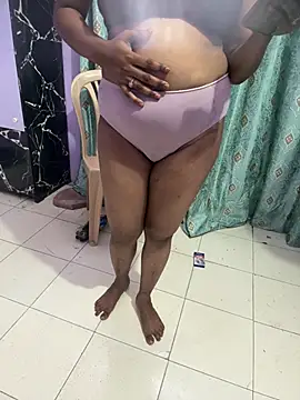 Kanika_x webcam