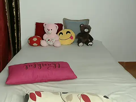 Naughtymis webcam