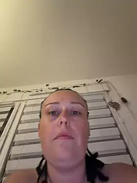 bellavelours webcam