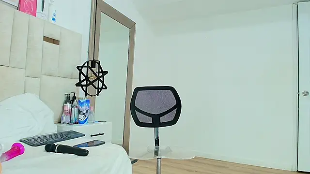 Sara_BigAss- webcam