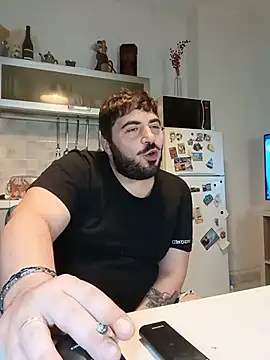 bear_skinny webcam