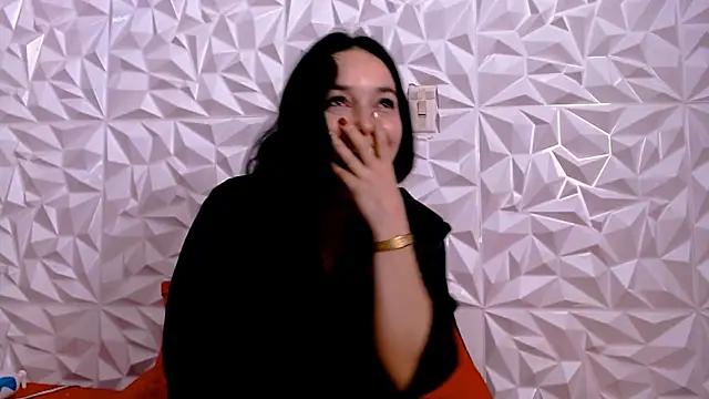 carolinelover_35 webcam